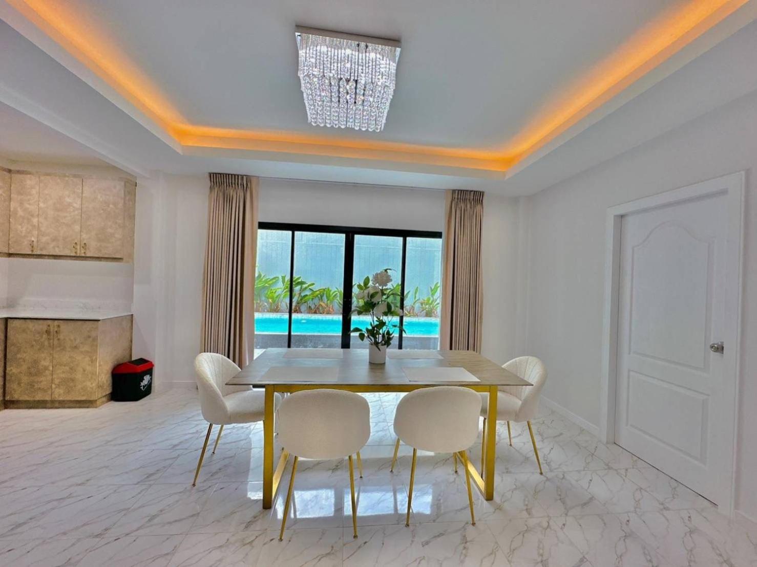 4Bedroom Pool Villa Near Walking St Bonk Pattaya Exterior foto