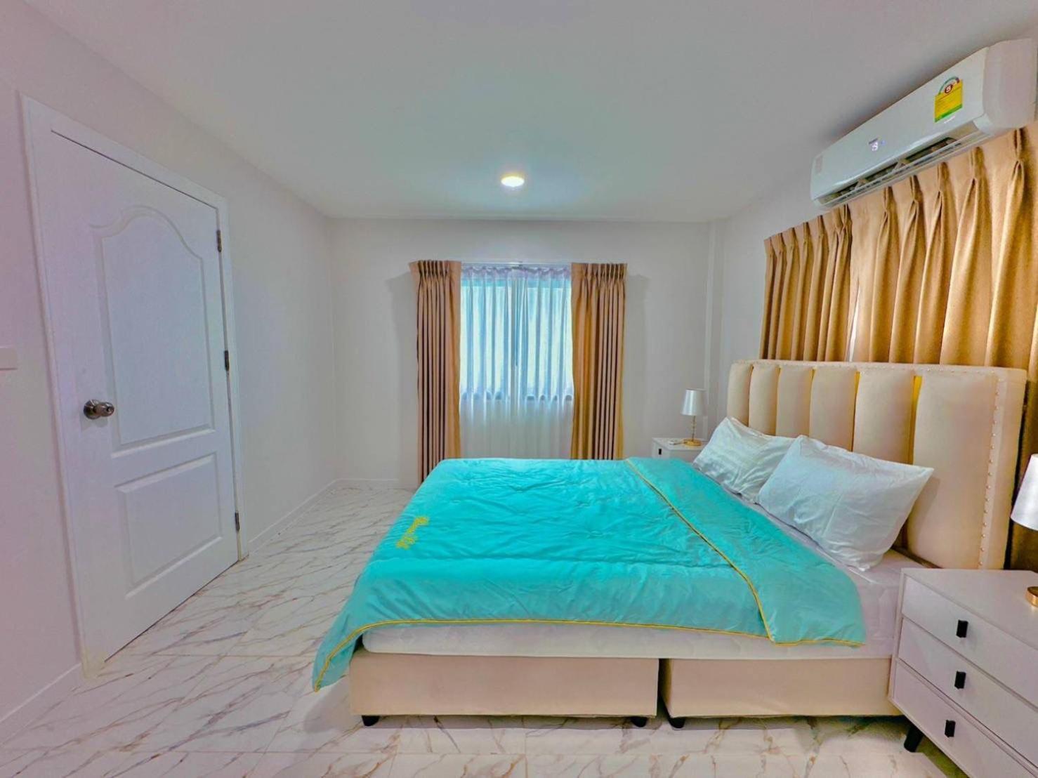4Bedroom Pool Villa Near Walking St Bonk Pattaya Exterior foto